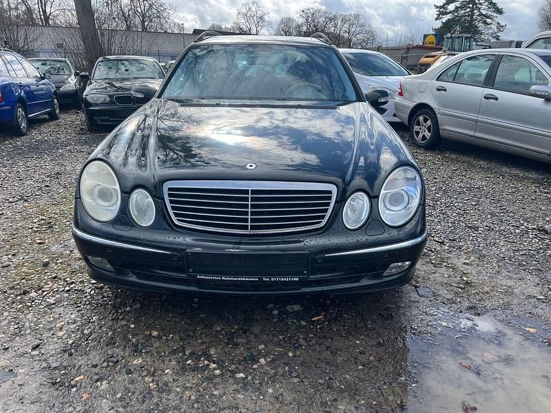 Gebraucht Mercedes E320 Elegance 204 PS (150 kW) 2003 Schwarz Kombi