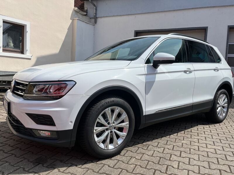 Weiß Gebraucht 2018 VW Tiguan Comfortline SUV | 21.990 € (Guter Preis) - Bild 1/4