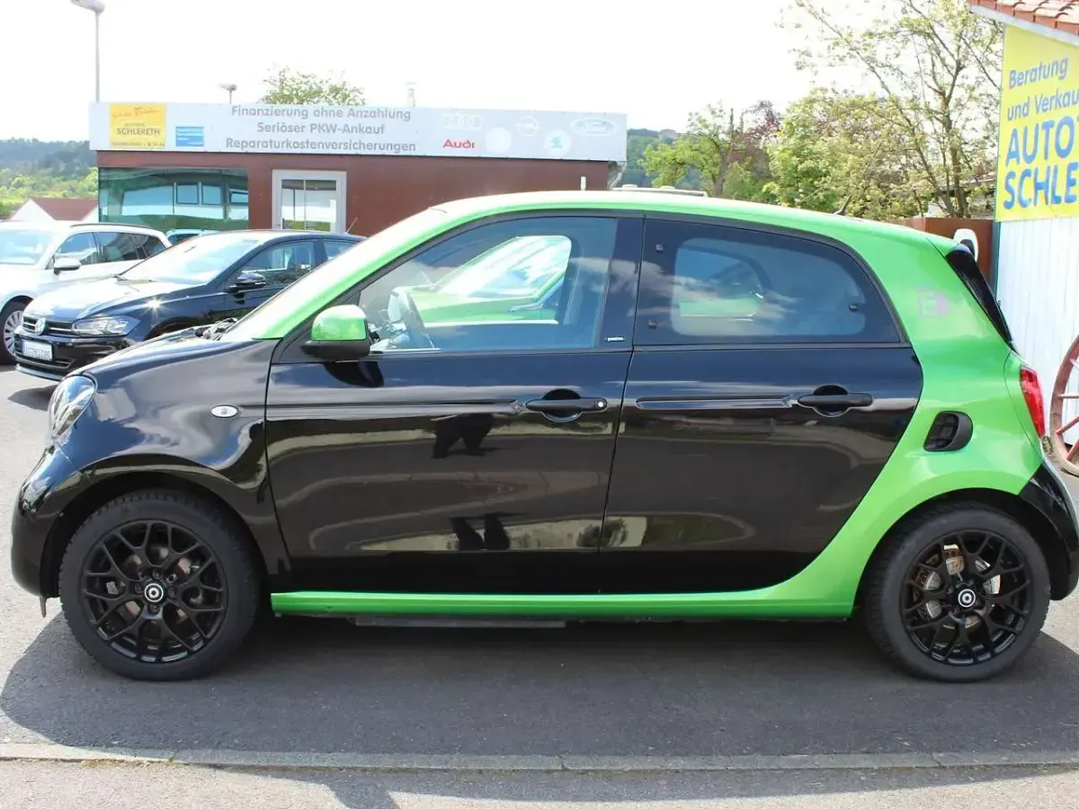 Używany Smart ForFour Electric Drive 60 kW (82 KM) 2018 Zielony Hatchback