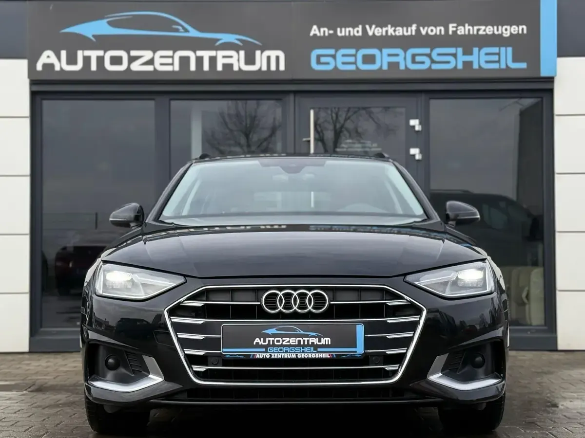 Gebraucht Audi A4 Advanced 163 PS (119 kW) 2022 Schwarz Kombi
