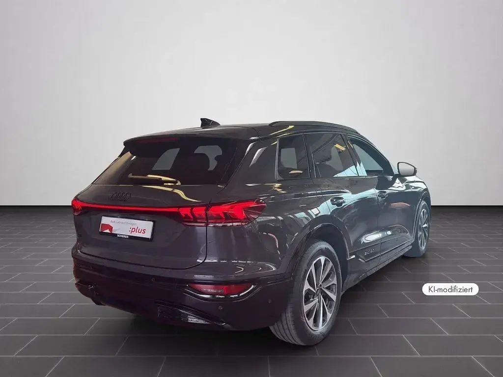 Gebraucht Audi Q6 e-tron Performance 225 kW (306 PS) 2025 Magnetgrau SUV