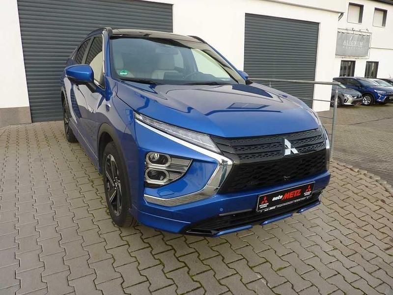 Blau Gebraucht 2022 Mitsubishi Eclipse Cross Top SUV | 25.690 € (Fairer Preis) - Bild 1/4