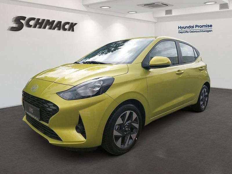 Gelb Neu 2025 Hyundai i10 Trend Kleinwagen | 18.490 € (Etwas zu teuer) - Bild 1/4