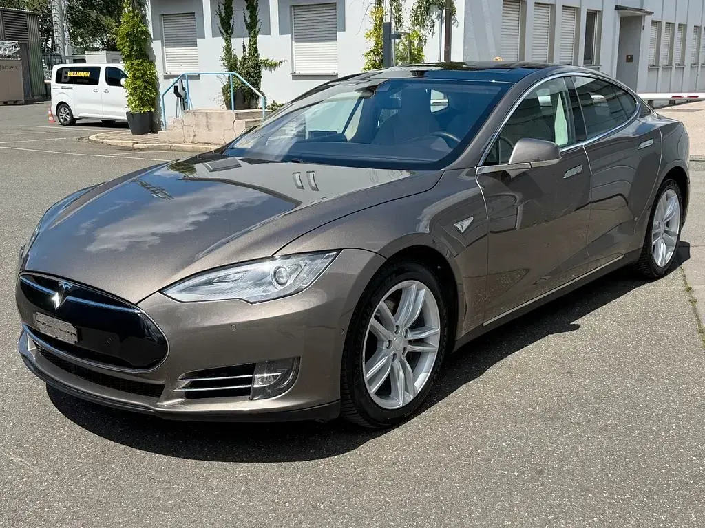 Gebraucht Tesla Model S Performance 386 kW (525 PS) 2016 Braun Kleinwagen