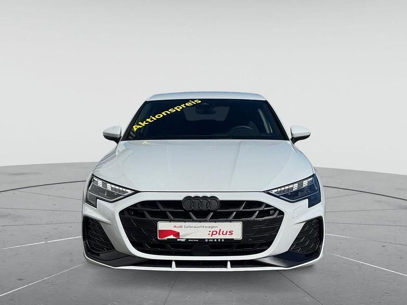 Używany Audi A3 S-Line 116 KM (85 kW) 2025 Biały Sedan/Limuzyna