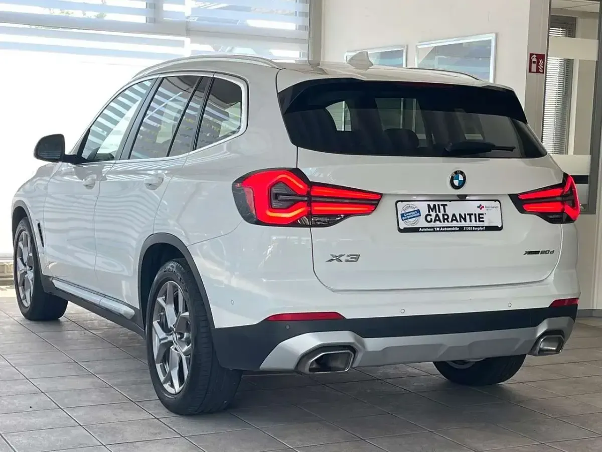 Gebraucht BMW X3 Sport Line 190 PS (139 kW) 2023 Weiß SUV