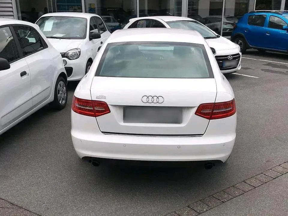 Gebraucht Audi A6 170 PS (125 kW) 2010 Weiß Limousine
