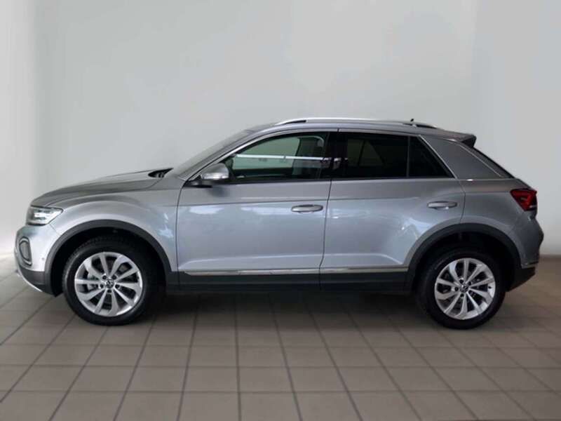 Gebraucht VW T-Roc Style 150 PS (110 kW) 2023 Pyritsilber metallic SUV