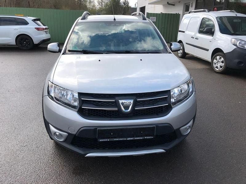 Gebraucht Dacia Sandero Prestige 90 PS (66 kW) 2016 Grau Limousine
