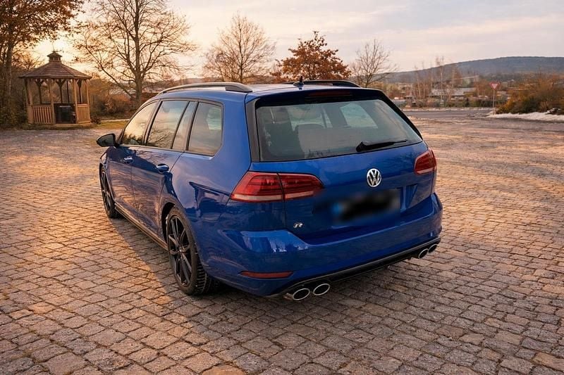 Gebraucht VW Golf VII R 300 PS (220 kW) 2020 Blau Kombi