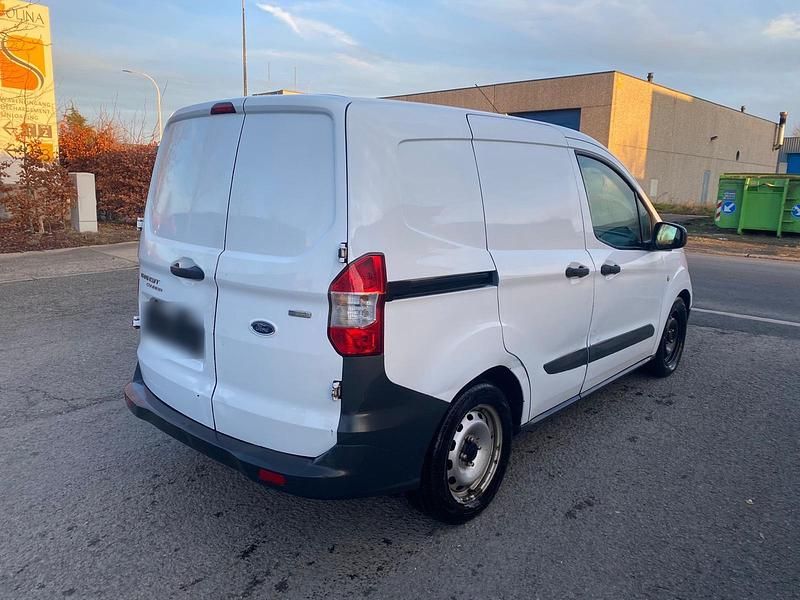 Gebraucht Ford Transit 100 PS (73 kW) 2018 Weiß Limousine