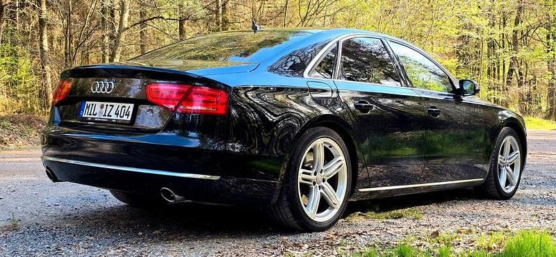 Second-hand Audi A8 Ambiente 351 CP (258 kW) 2012 Negru Berlinǎ
