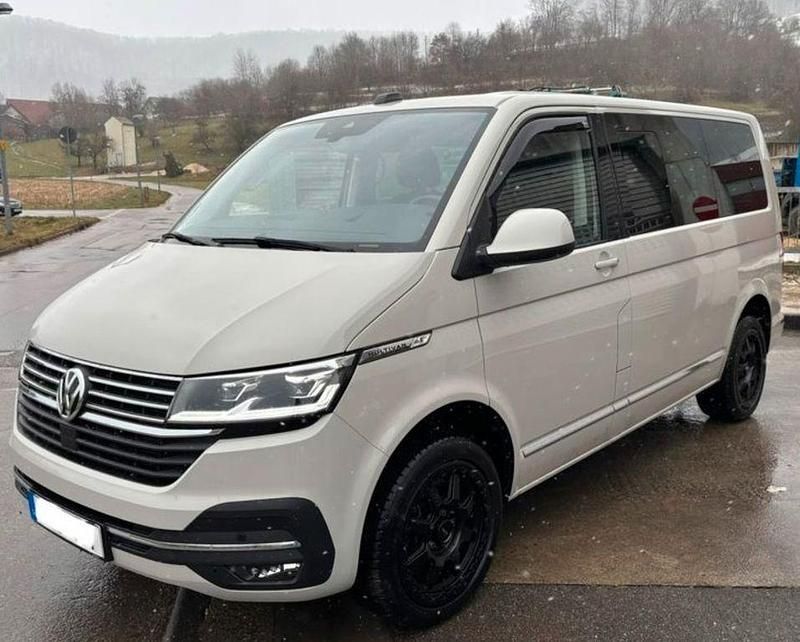 Gebraucht VW Multivan Highline 150 PS (110 kW) 2021 Grau Van