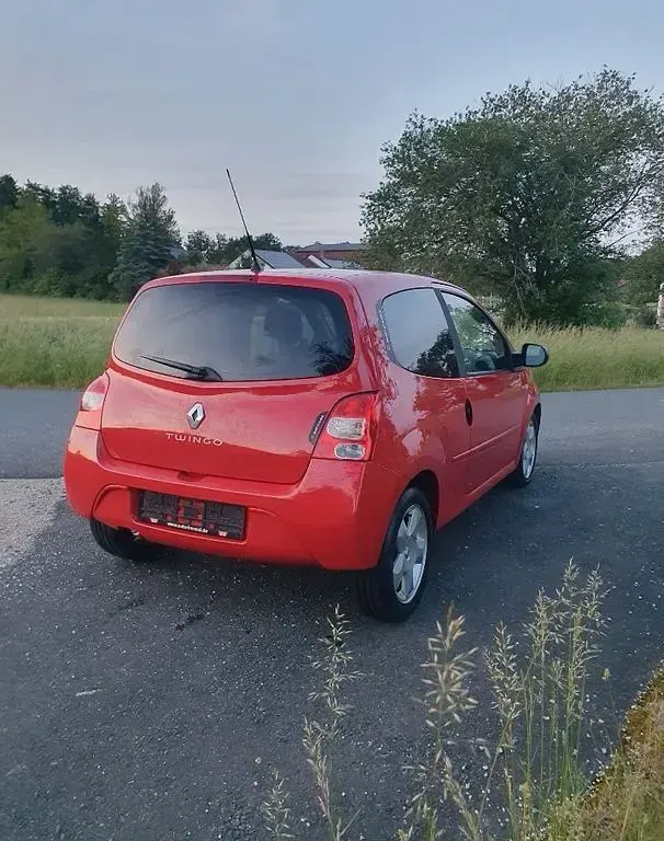 Gebraucht Renault Twingo Rip Curl 75 PS (55 kW) 2011 Rot Kleinwagen
