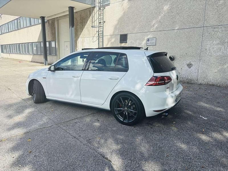 Gebraucht VW Golf GTI 220 PS (161 kW) 2015 Limousine