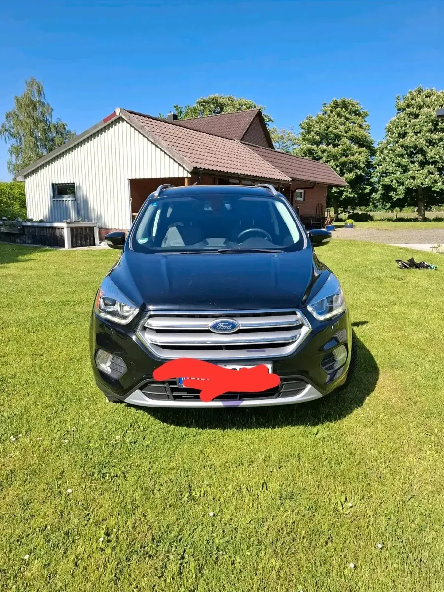Gebraucht Ford Kuga 150 PS (110 kW) 2017 Schwarz SUV