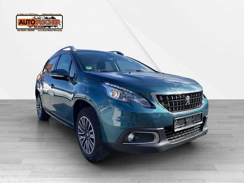 Grün Gebraucht 2018 Peugeot 2008 Active SUV | 10.700 € (Fairer Preis) - Bild 1/4