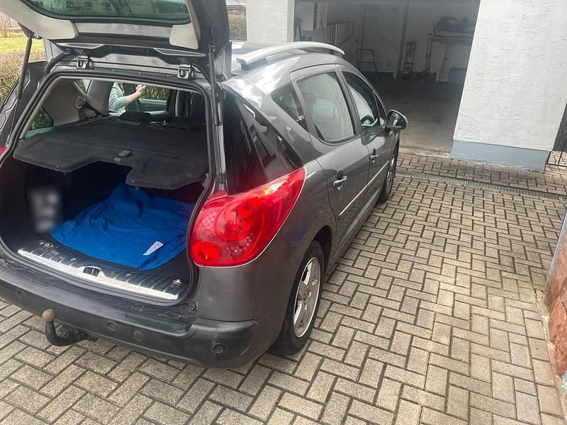 Gebraucht Peugeot 207 95 PS (69 kW) 2009 Grau Kombi