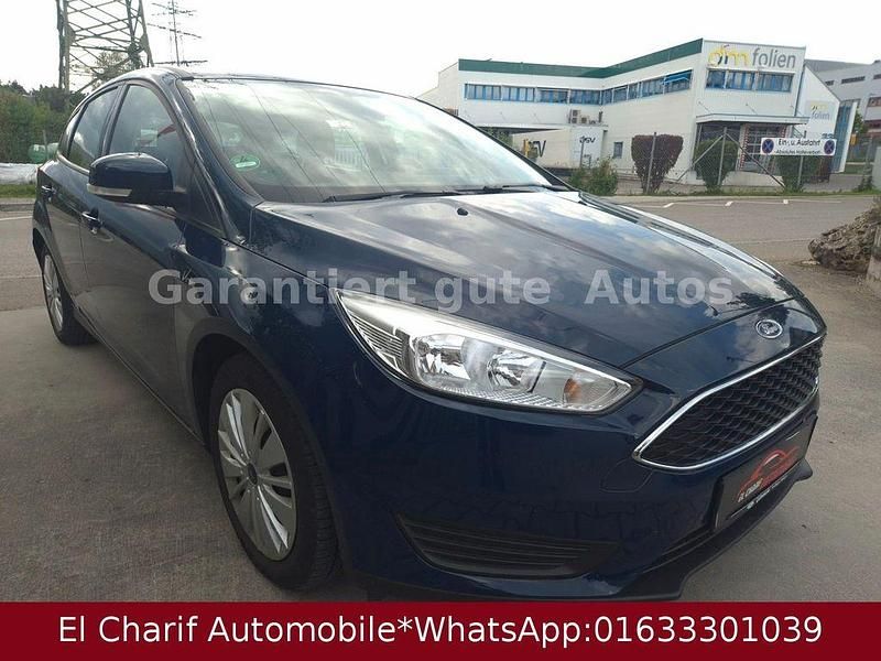 Blau Gebraucht 2018 Ford Focus Trend Limousine | 11.999 € (Etwas zu teuer) - Bild 1/4