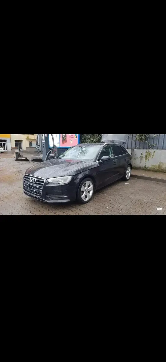 Gebraucht Audi A3 Sportback 122 PS (89 kW) 2014 Schwarz Kleinwagen