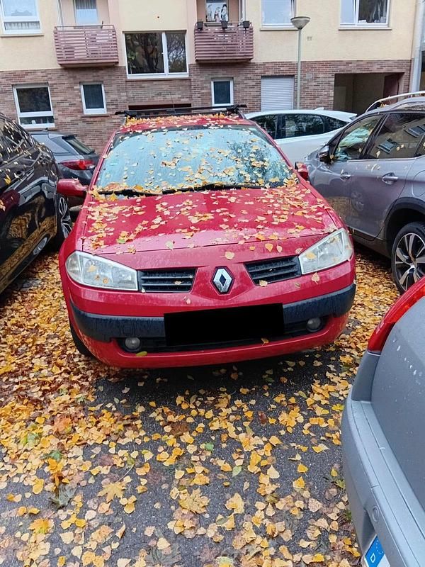 Rot Gebraucht 2005 Renault Mégane GrandTour Kombi | 600 € (Guter Preis) - Bild 1/2