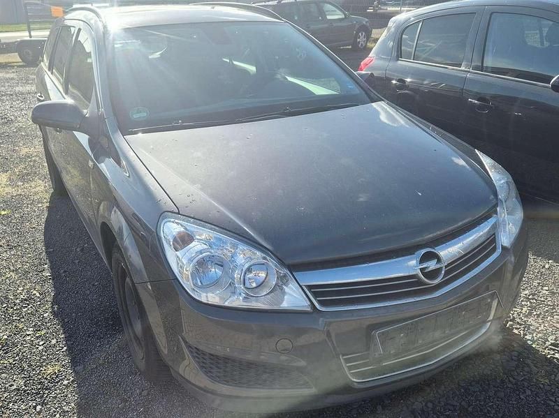 Usata Opel Astra Edition 90 CV (66 kW) 2009 Grigio Station wagon