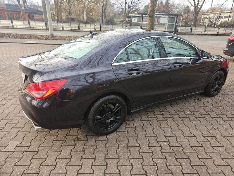 Violet Gebraucht 2013 Mercedes CLA220 Limousine | 10.800 € (Fairer Preis) - Bild 1/4
