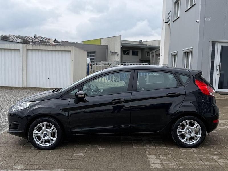 Gebraucht Ford Fiesta SYNC Edition 65 PS (47 kW) 2014 Schwarz Kleinwagen