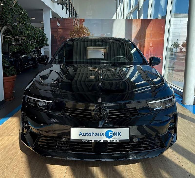 Gebraucht Opel Astra Ultimate 131 PS (96 kW) 2024 Schwarz Limousine