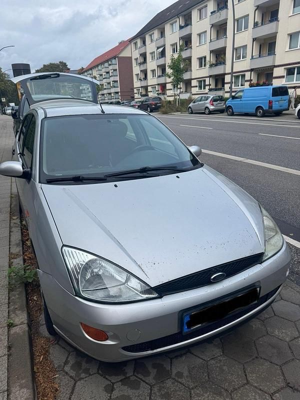 Second-hand Ford Focus 80 CP (58 kW) 2001 Argintiu Break