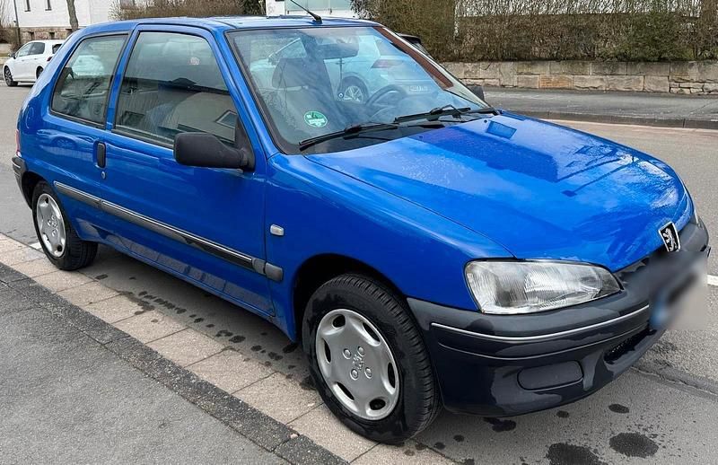 Gebraucht Peugeot 106 60 PS (44 kW) 2000 Blau Kleinwagen