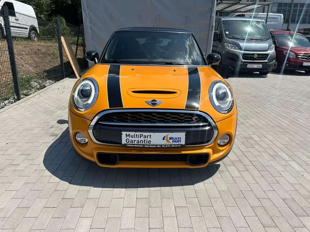 Gebraucht Mini Cooper S Coupé 192 PS (141 kW) 2016 Volcanic orange uni Coupé