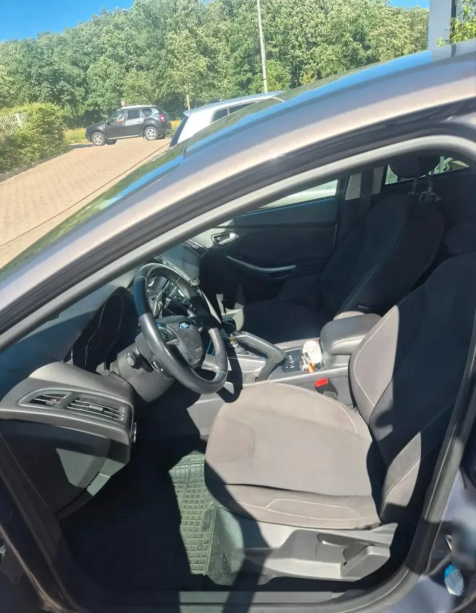 Gebraucht Ford Focus 150 PS (110 kW) 2011 Braun Kombi