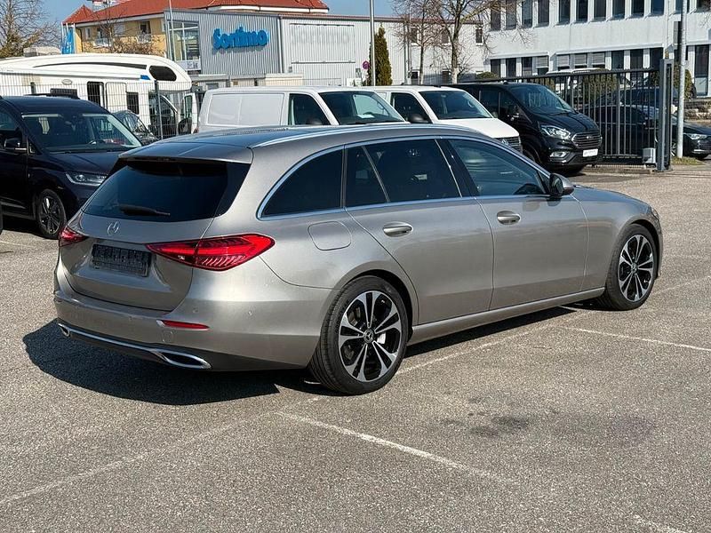 Gebraucht Mercedes C220 Avantgarde 200 PS (147 kW) 2021 Silber Limousine
