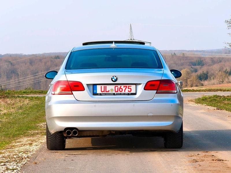 Gebraucht BMW 325 Comfort Edition 218 PS (160 kW) 2007 Silber Coupé