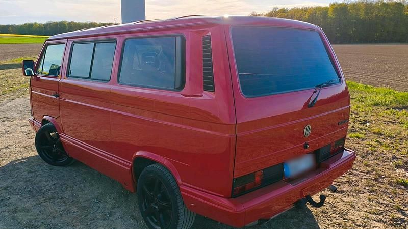 Gebraucht VW Multivan 115 PS (84 kW) 1992 Rot Van / Kleinbus