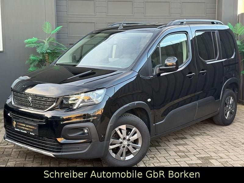 Gebraucht Peugeot Rifter Allure 102 PS (75 kW) 2022 Schwarz Van / Kleinbus