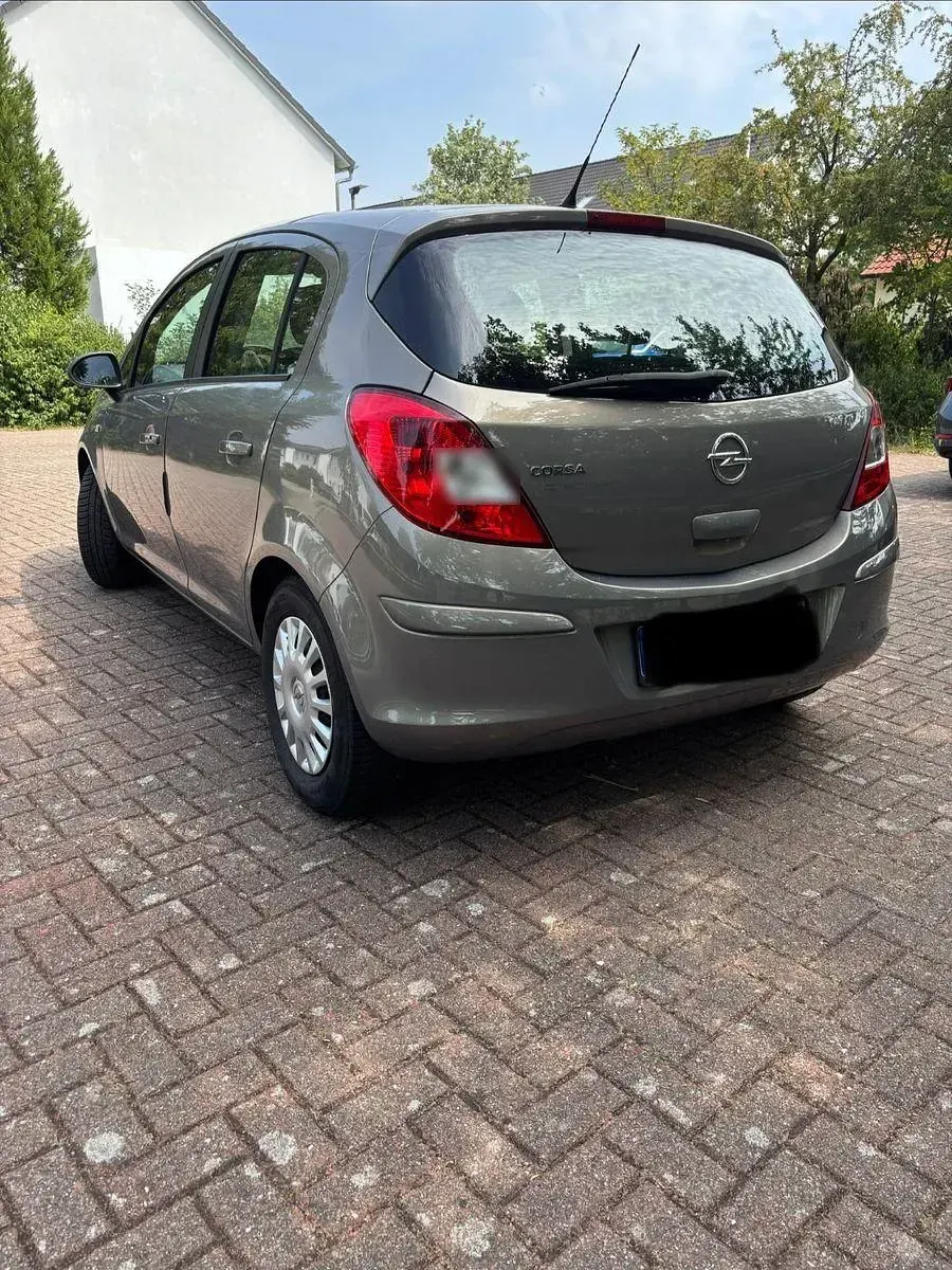 Gebraucht Opel Corsa Edition 87 PS (63 kW) 2013 Braun Kleinwagen