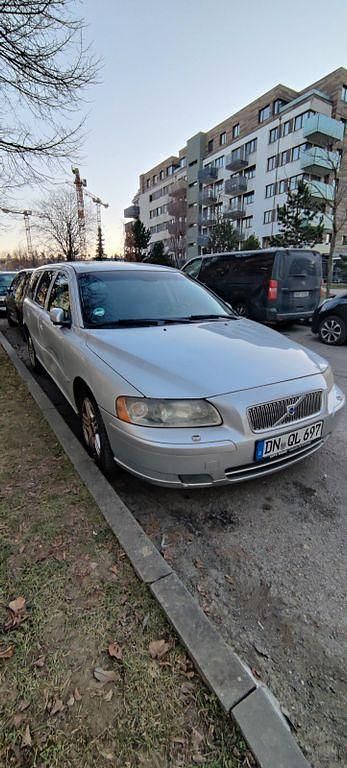 Gebraucht Volvo V70 163 PS (119 kW) 2005 Silber Kombi