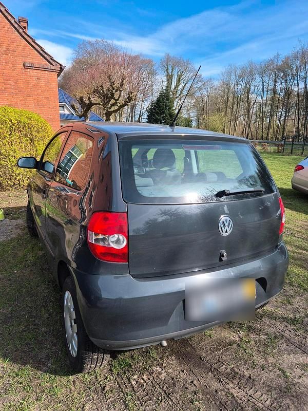 Second-hand VW Fox 60 CP (44 kW) 2008 Negru Hatchback