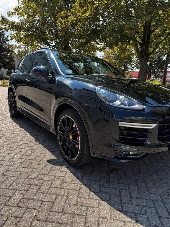 Gebraucht Porsche Cayenne GTS 441 PS (324 kW) 2016 Schwarz SUV