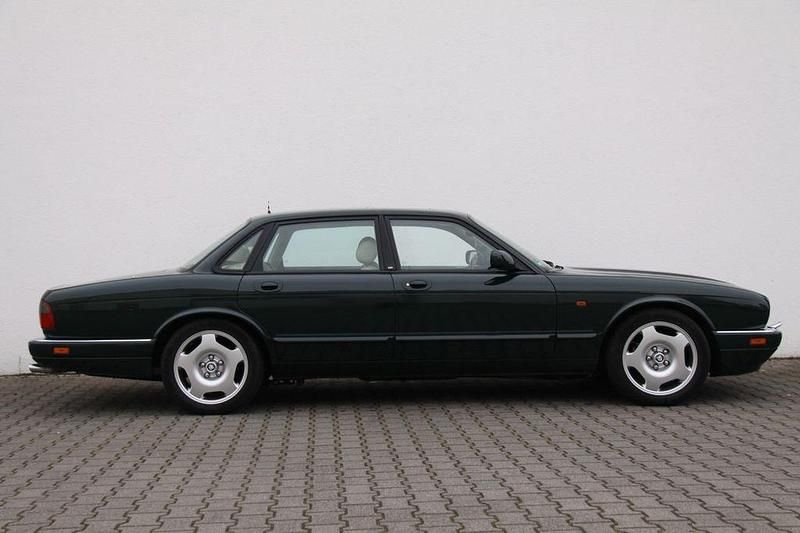 Gebraucht Jaguar XJR 320 PS (235 kW) 1995 Grün Limousine