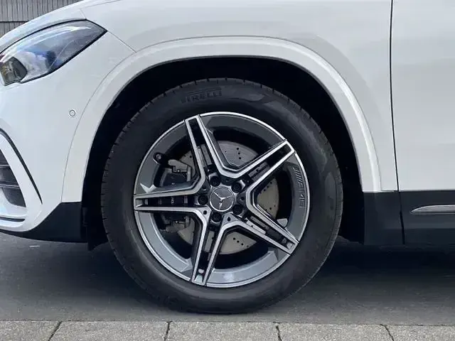 Gebraucht Mercedes GLA250 Sport 238 PS (175 kW) 2024 Polarweiss  unilack SUV