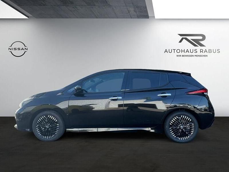 Gebraucht Nissan Leaf Tekna 110 kW (150 PS) 2022 Schwarz Kleinwagen