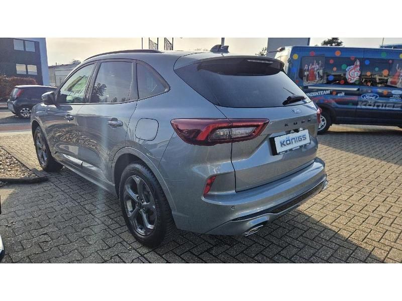 Gebraucht Ford Kuga ST-Line 152 PS (111 kW) 2024 Solarsilber SUV