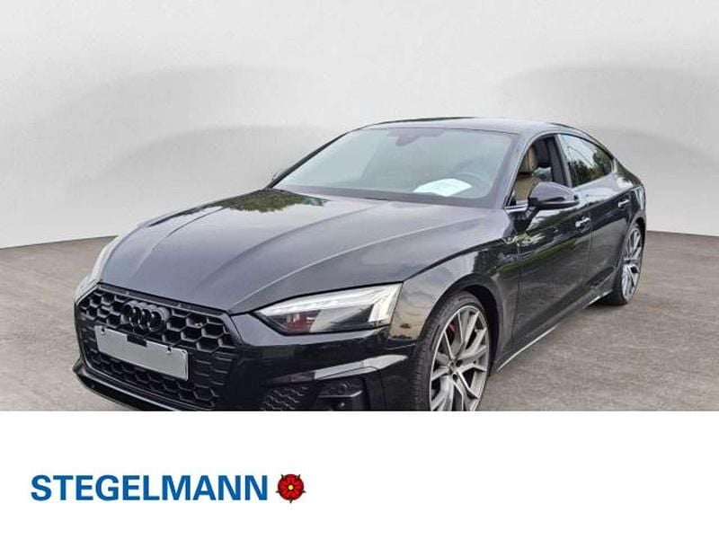 Mythosschwarz metallic Gebraucht 2022 Audi A5 S-Line Coupé | 44.090 € (Etwas zu teuer) - Bild 1/4