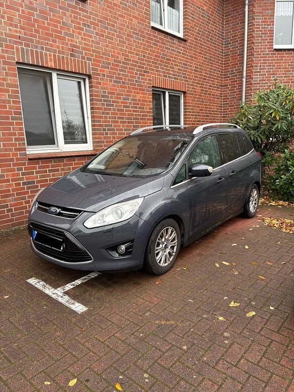 Grau Gebraucht 2011 Ford Grand C-Max Van / Kleinbus | 2.990 € (Superpreis) - Bild 1/4