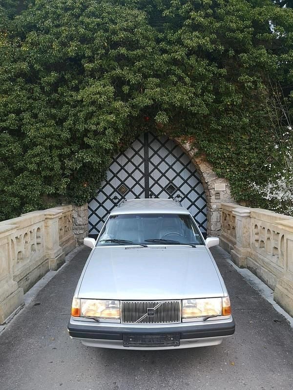 Silber Gebraucht 1996 Volvo 940 Kombi | 10.500 € - Bild 1/4