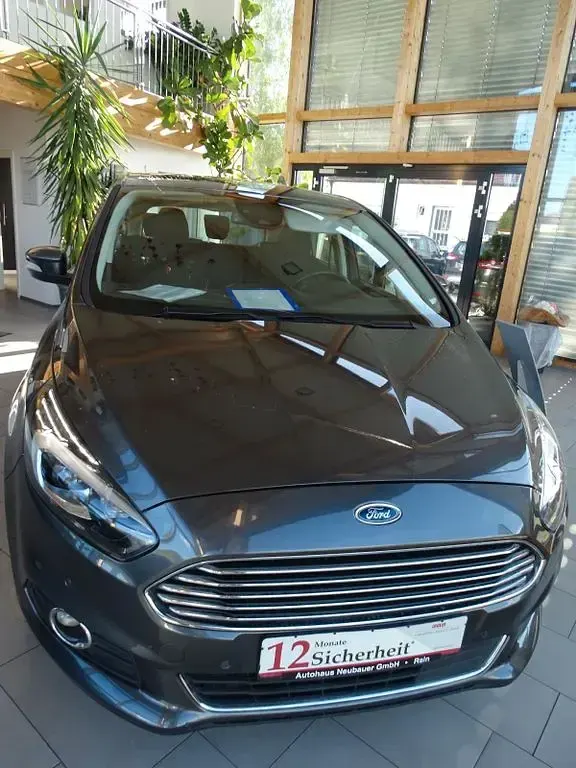 Second-hand Ford S-MAX S 150 CP (110 kW) 2019 Gri Monovolum