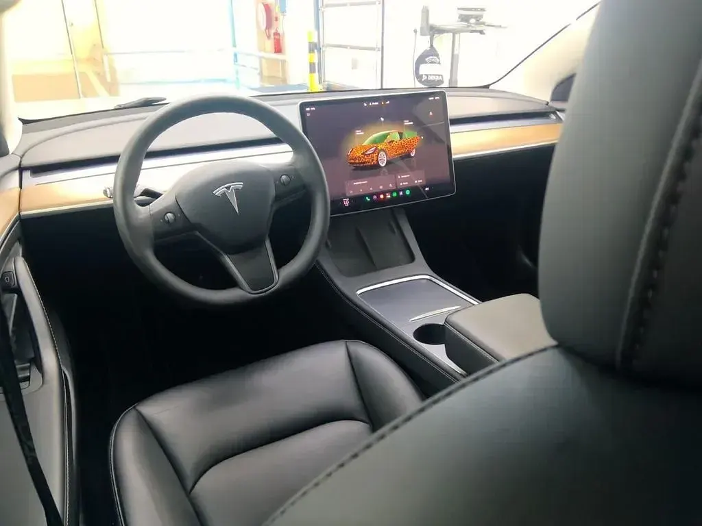 Gebraucht Tesla Model 3 Standard Range 225 kW (306 PS) 2023 Grau Limousine